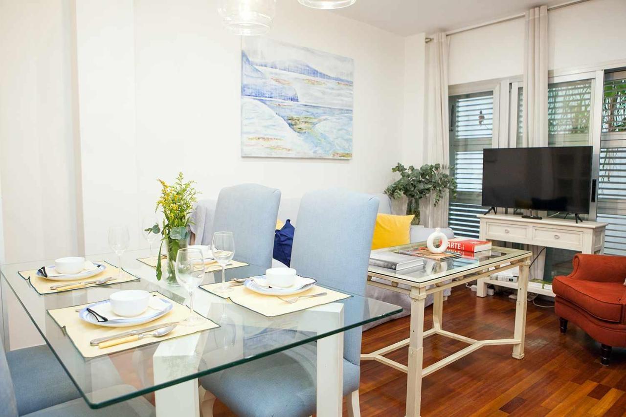 Charming Apartment With Pool And Garage Sevilla Bagian luar foto