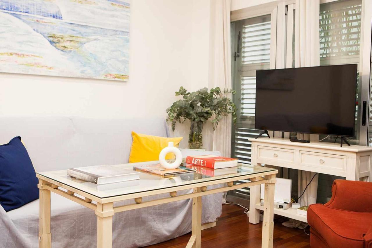 Charming Apartment With Pool And Garage Sevilla Bagian luar foto