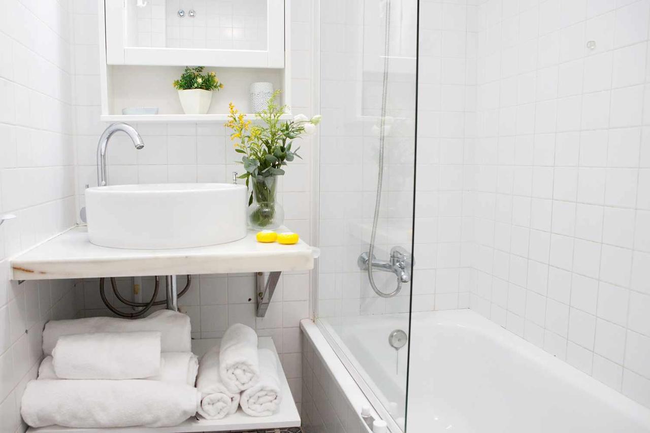 Charming Apartment With Pool And Garage Sevilla Bagian luar foto