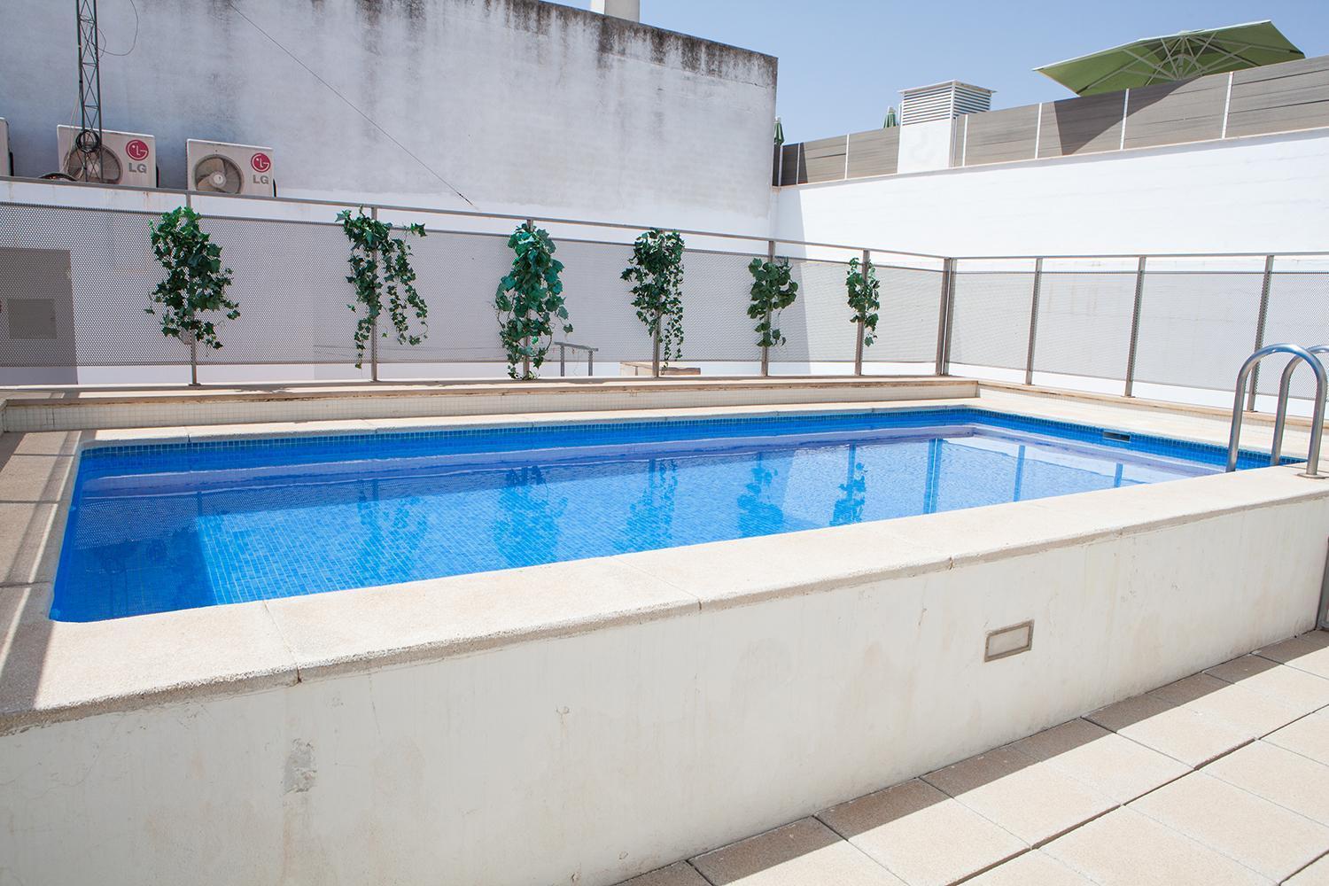 Charming Apartment With Pool And Garage Sevilla Bagian luar foto