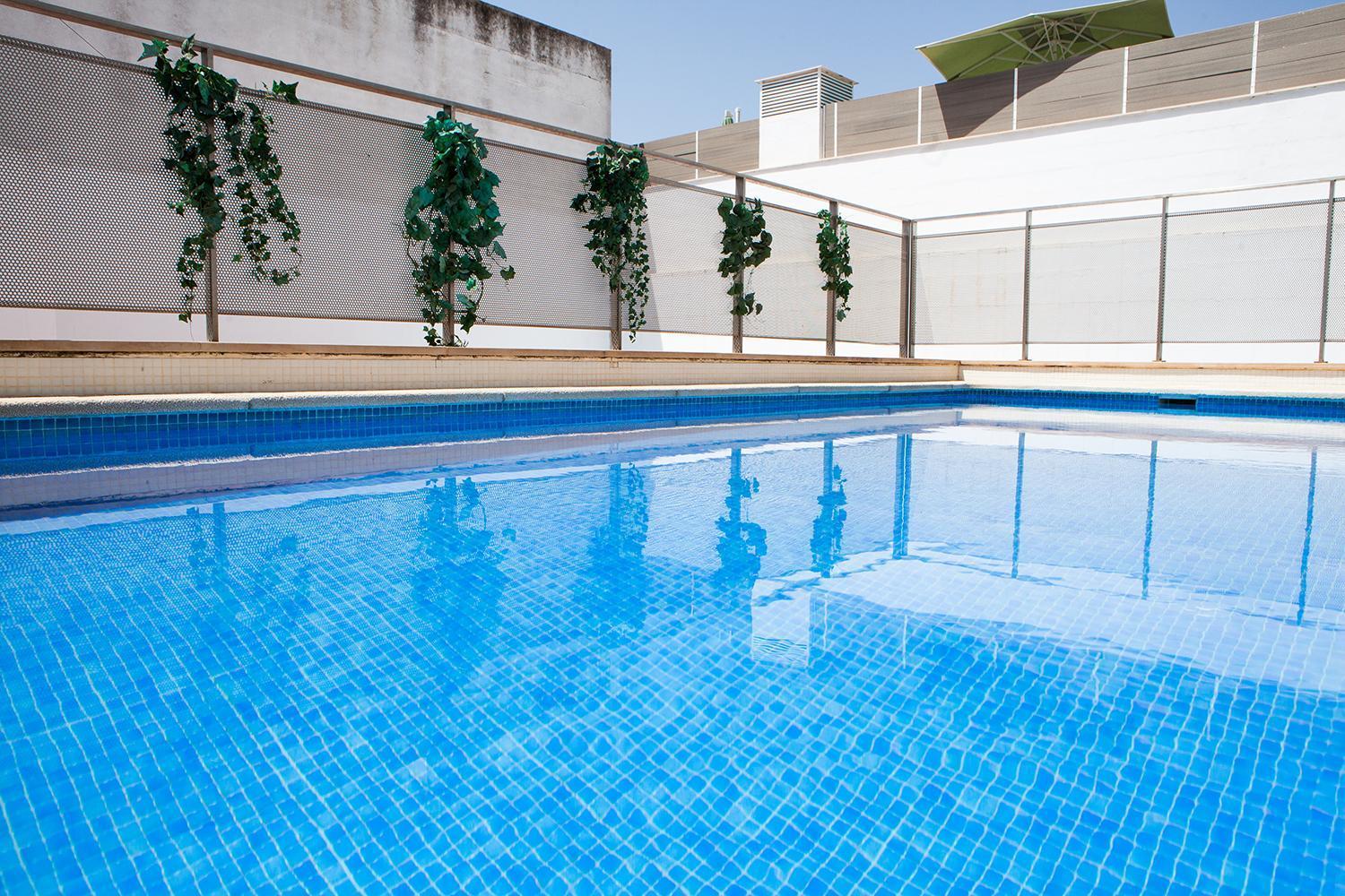 Charming Apartment With Pool And Garage Sevilla Bagian luar foto