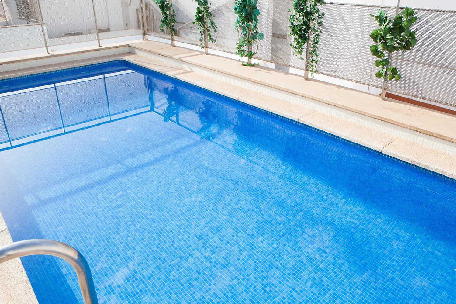 Charming Apartment With Pool And Garage Sevilla Bagian luar foto